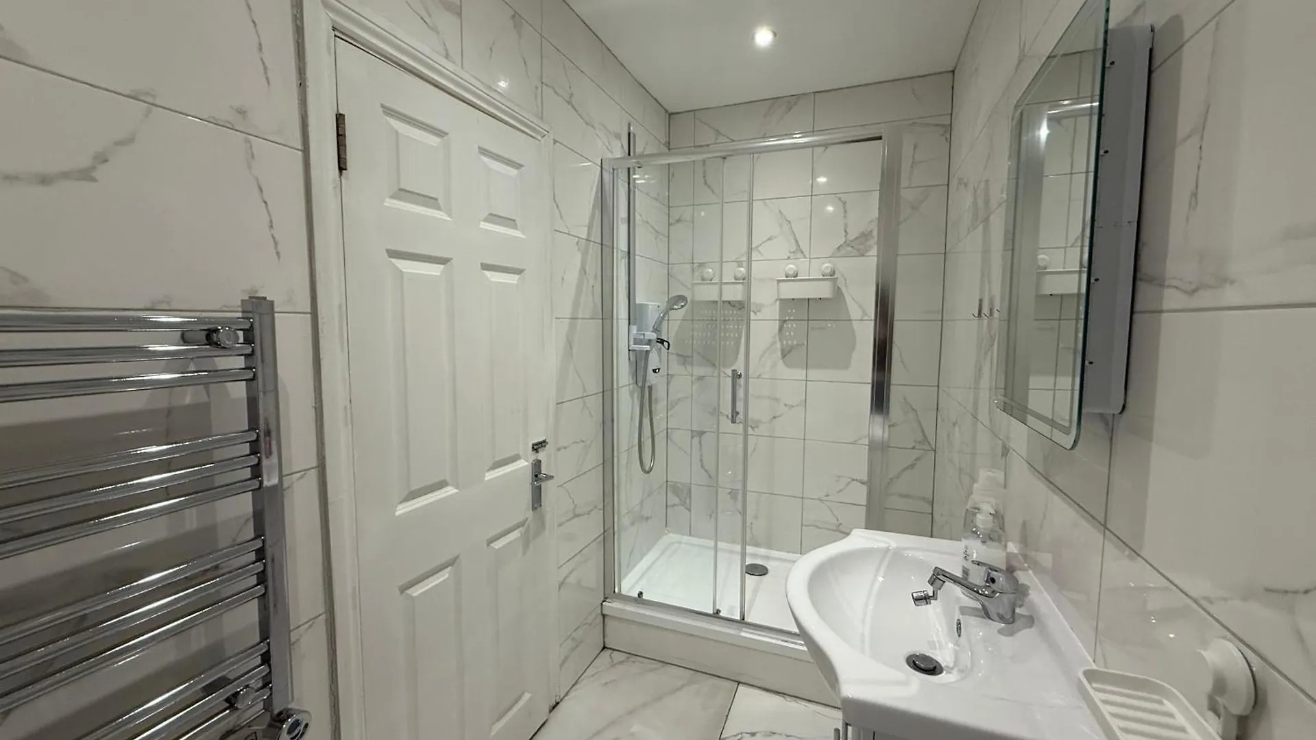 Joyspick Seafront Twobedrooms Bn144Clagff Hove Royaume-Uni